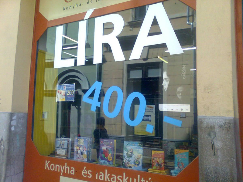 L�ra k�nyvv�s�r Eger